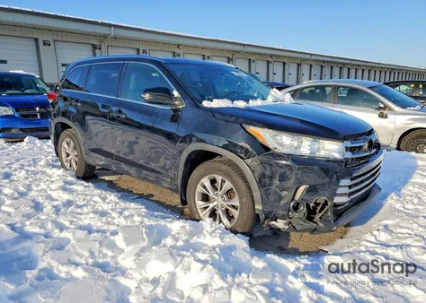 2018 Toyota Highlander Se из США, поврежденный, VIN 5TDJZRFH8JS528962